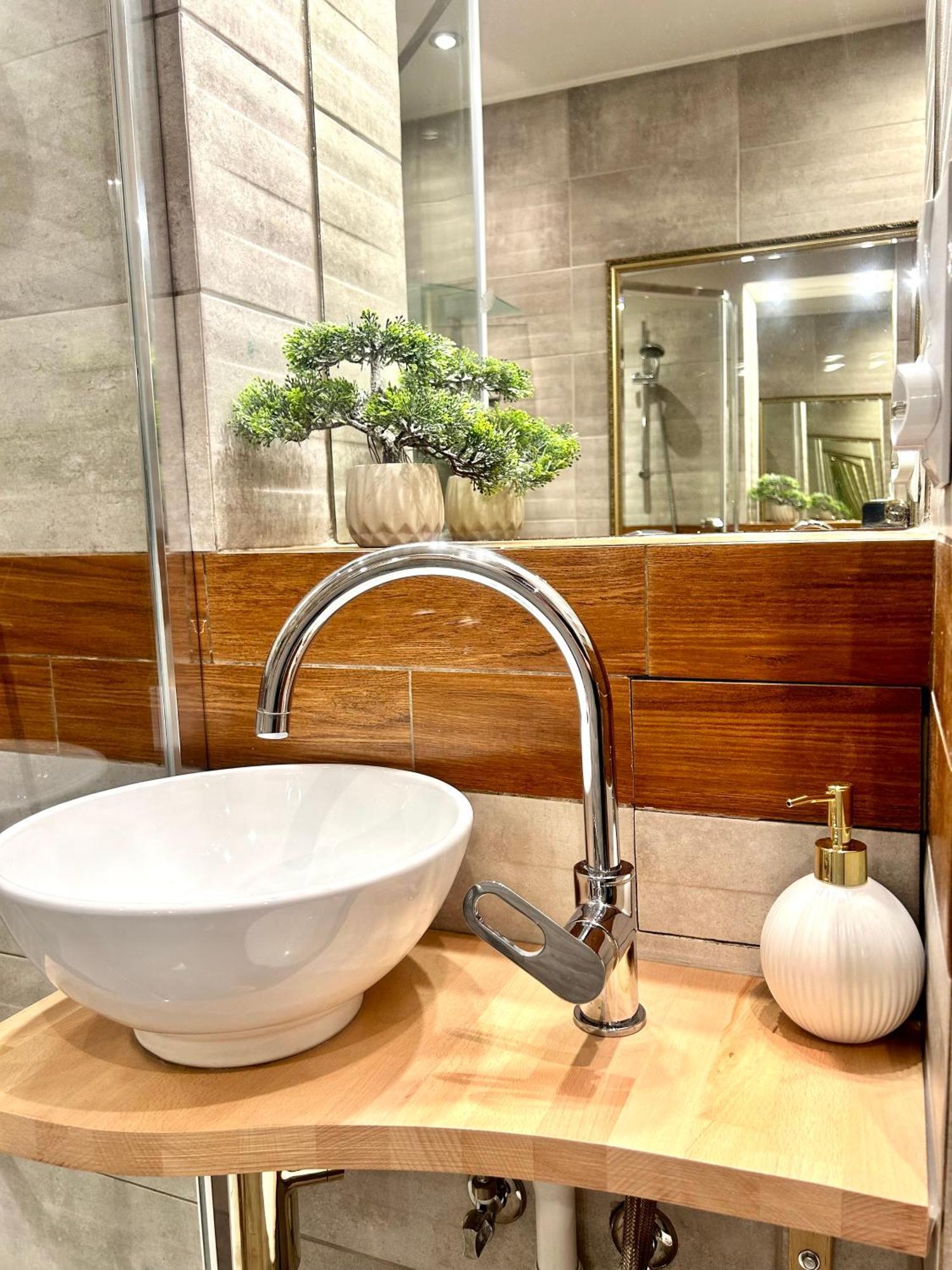 Bhakti Apartament Torun Ngoại thất bức ảnh
